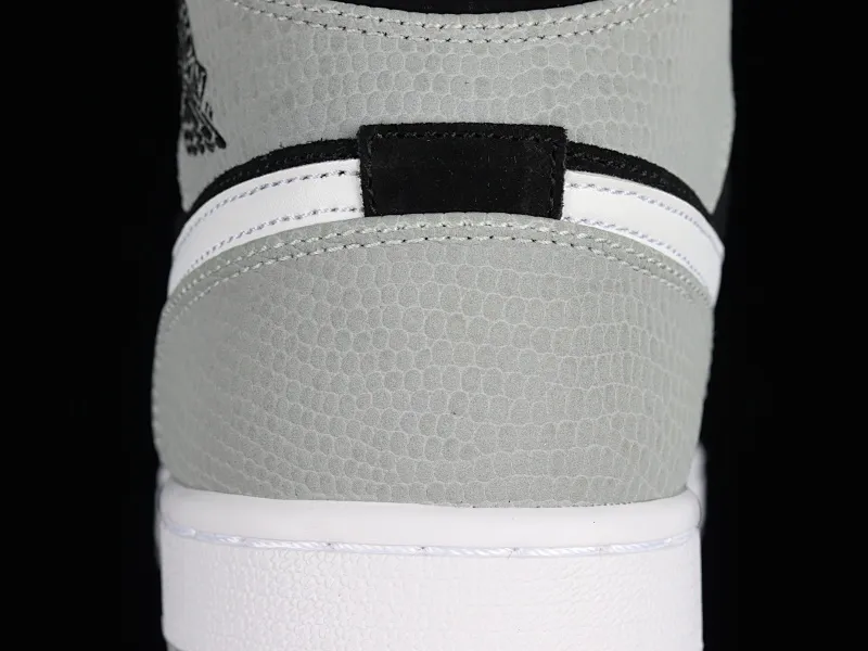 All categories Air Jordan Jordan series basketball shoes Air Jordan 1 Mid Air Jordan 1 Mid "Elephant Toe" AJ1 Joe 1 black and gray crackle pattern DM1200-016